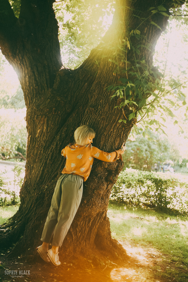 За два часа до начала лета. Соня Черных (sophieblack)