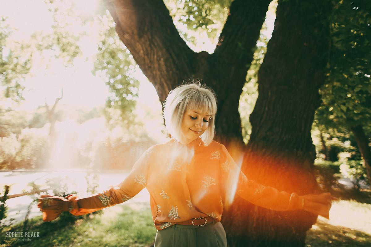 За два часа до начала лета. Соня Черных (sophieblack)