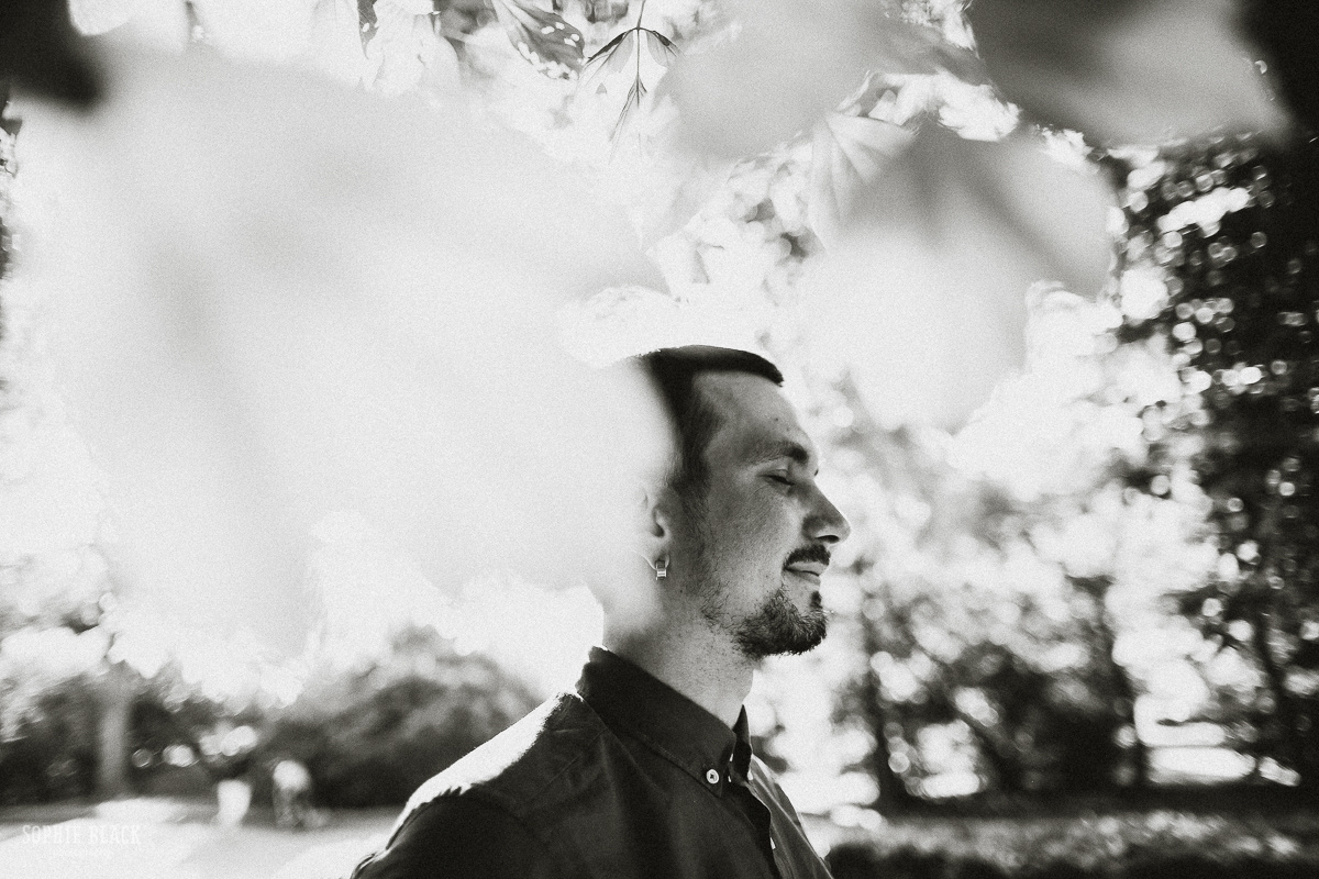 За два часа до начала лета. Соня Черных (sophieblack)