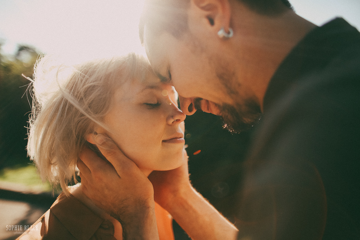 За два часа до начала лета. Соня Черных (sophieblack)