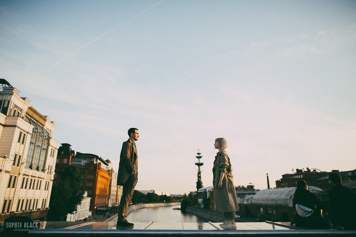 За два часа до начала лета. Соня Черных (sophieblack)