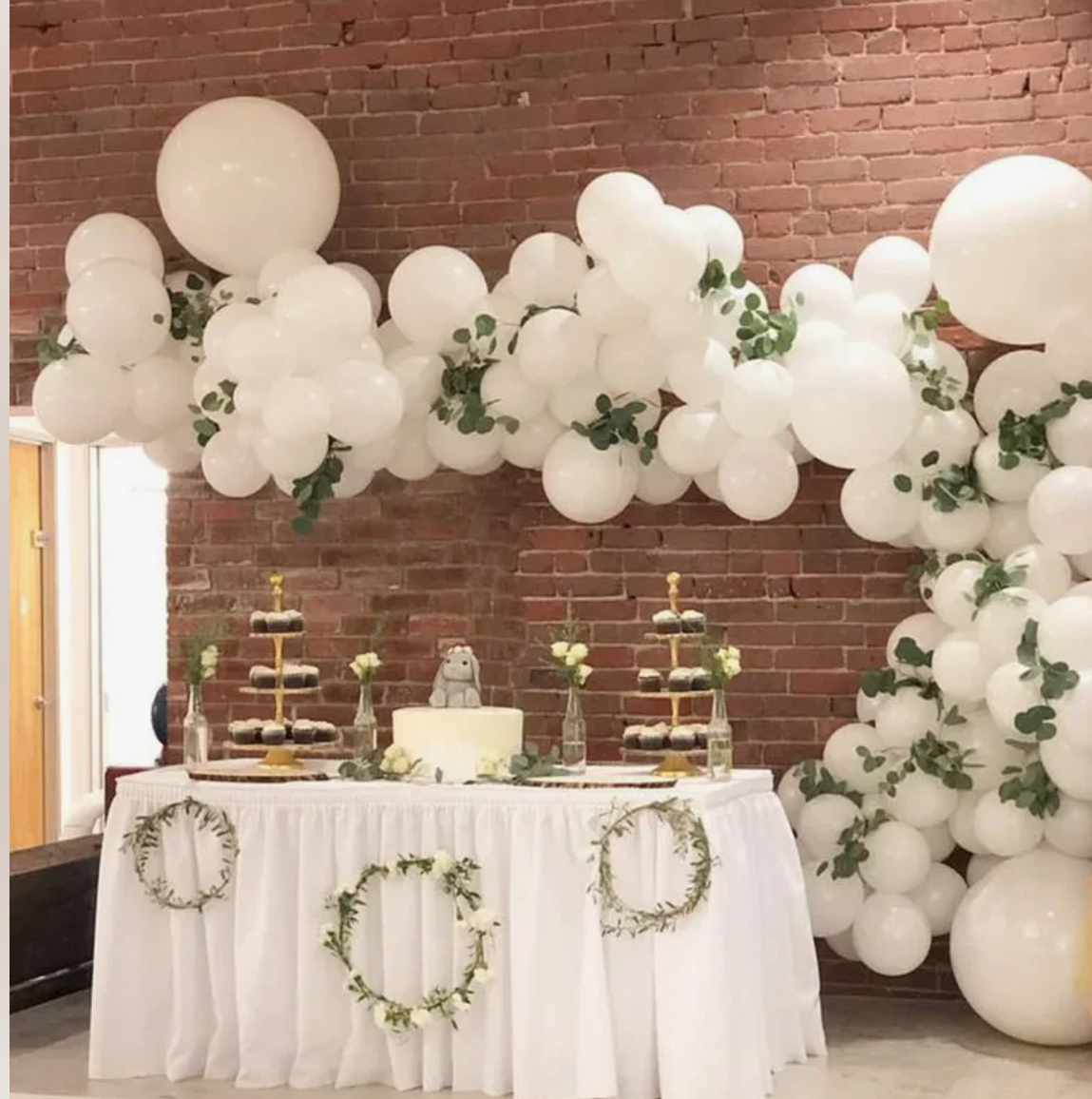 Vjenčanje Devojačko veče Prosidba Dekoracije za vjenčanje Dekoracije za devojačko veče Dekoracije za prosidbu Dekoracija za vjenčanje Dekora. Шары с гелием, фотозоны Нови Сад Белград. Balone i dekoracije od balona Novi Sad Beograd