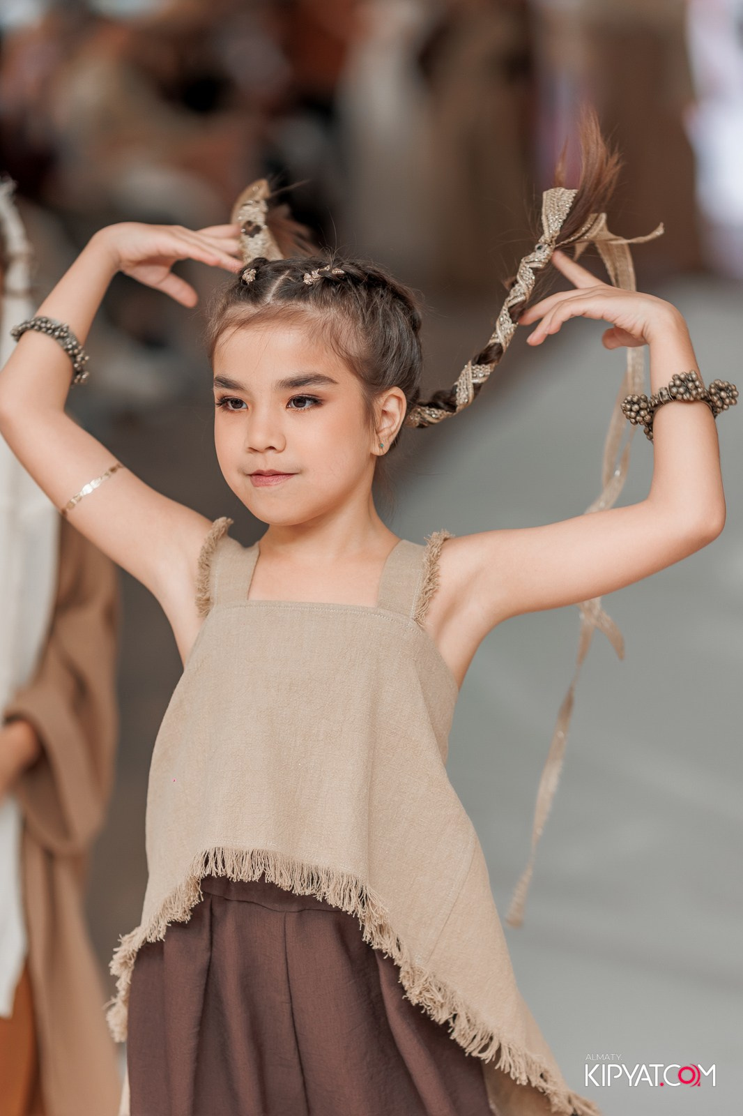 JUNIOR FASHION SHOW. КИПЯТКОМ АЛМАТЫ!