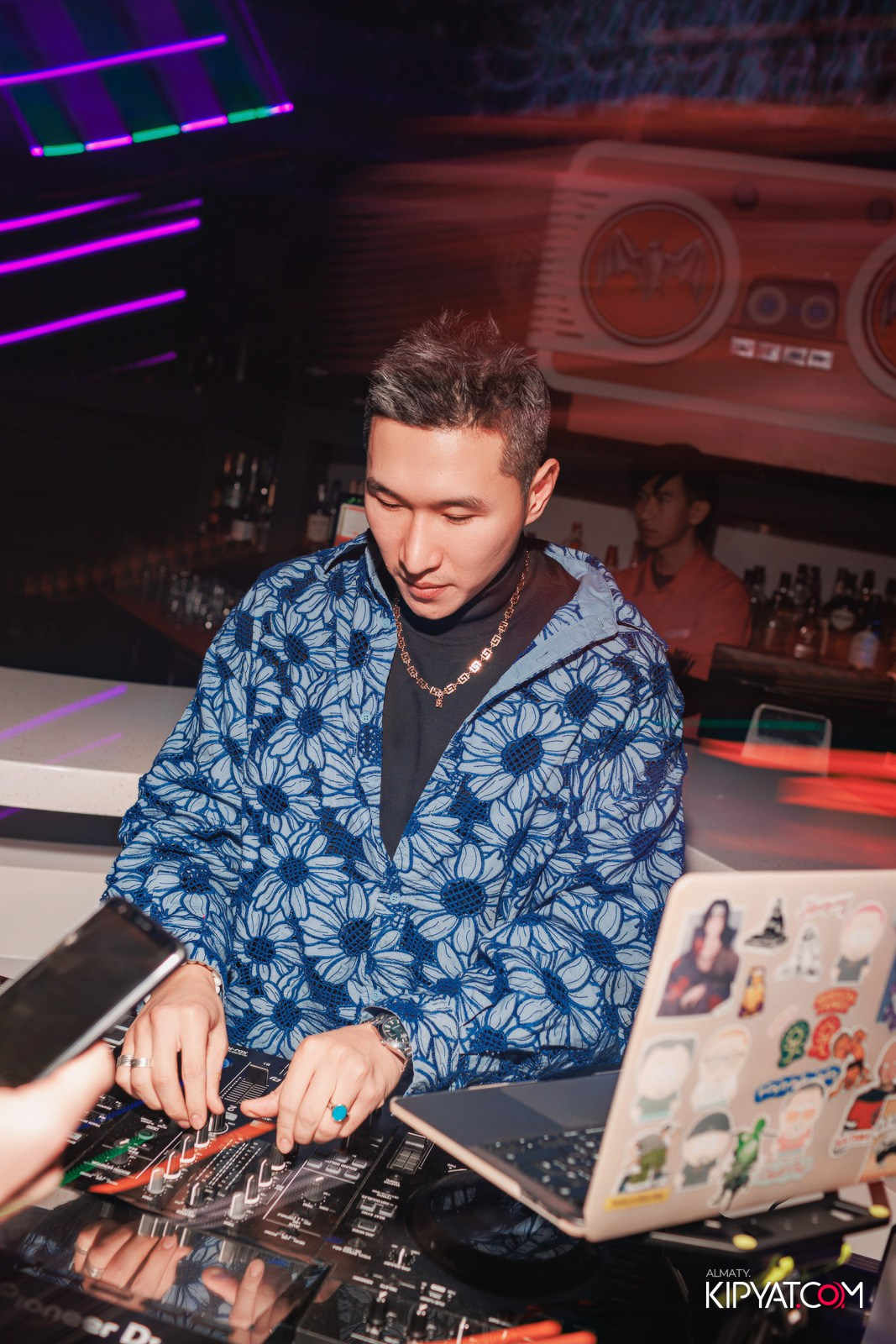 SANTA RAVE В НОЧНОМ КЛУБЕ SANTA BARBARA. КИПЯТКОМ АЛМАТЫ!