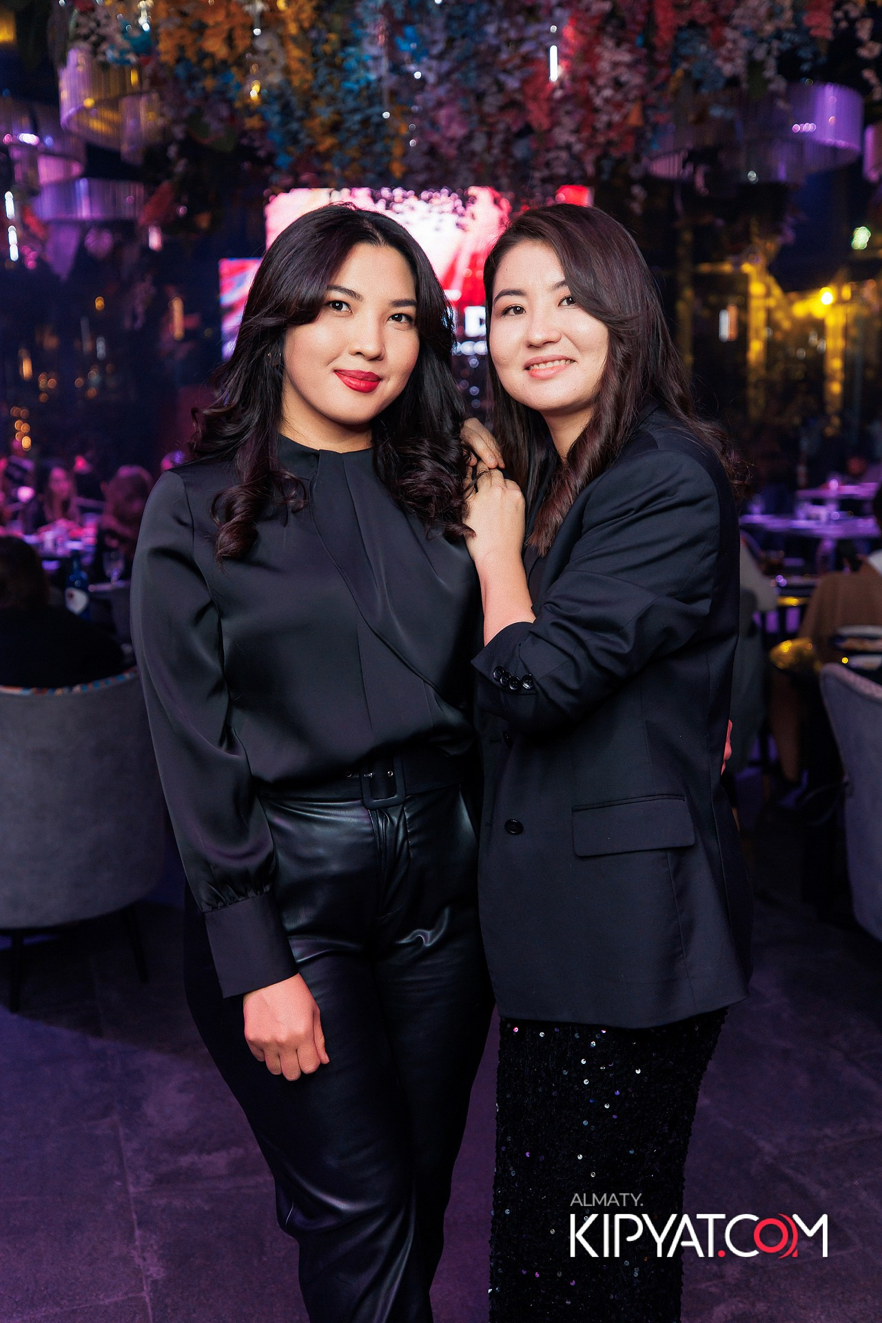 FRIENDS BAR & TERRACE. КИПЯТКОМ АЛМАТЫ! Фотосъемка мероприятий в Алматы