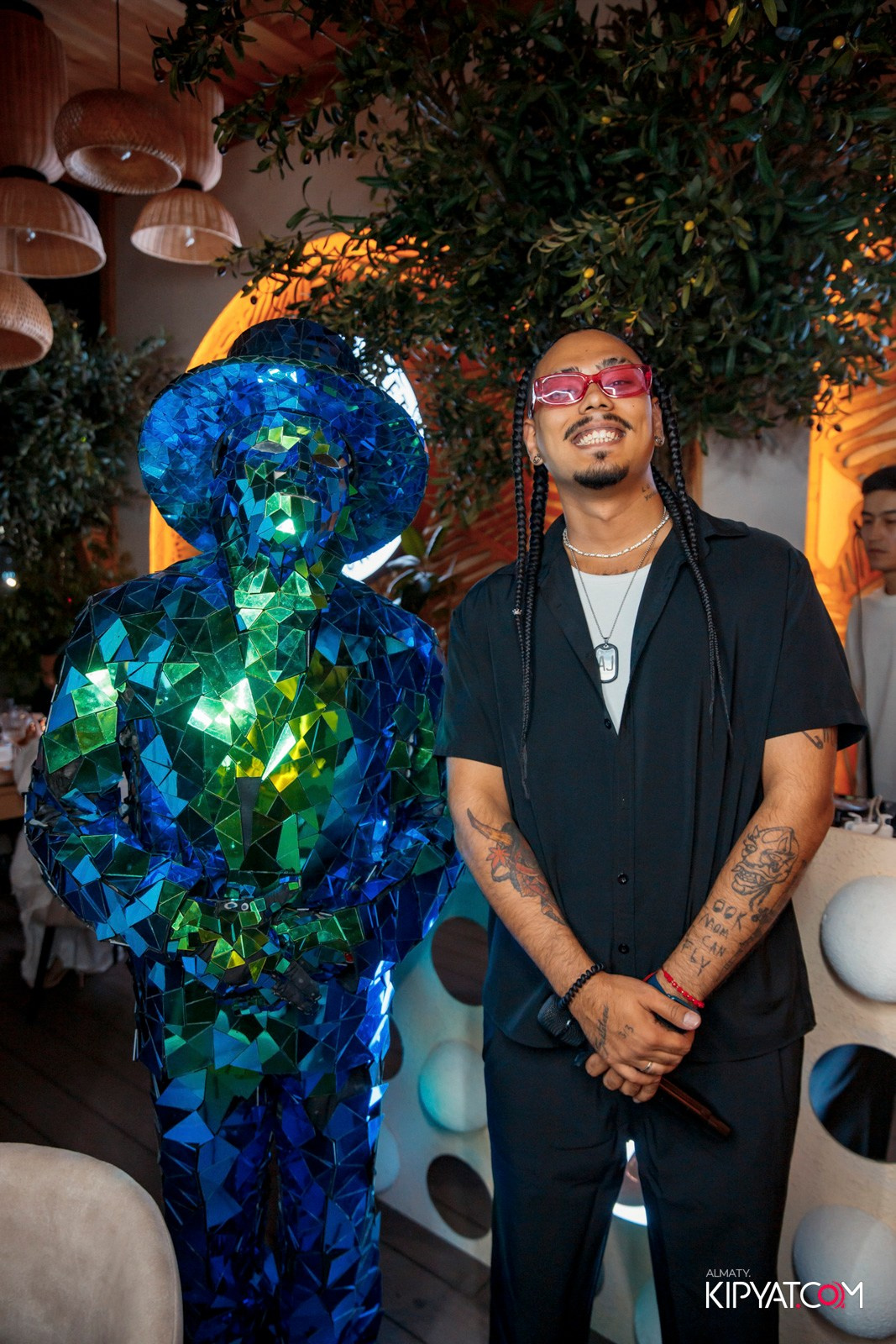 MOOD BAR & TERRACE. КИПЯТКОМ АЛМАТЫ!