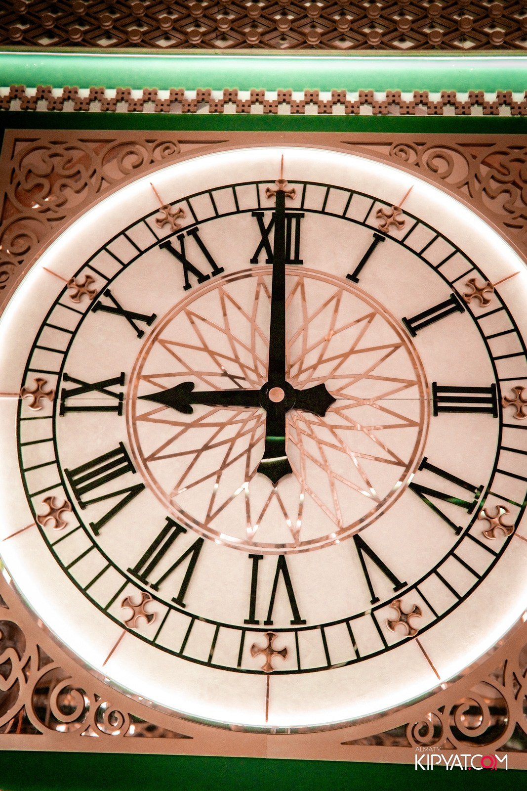 MOOD KARAOKE & TERRACE. КИПЯТКОМ АЛМАТЫ!