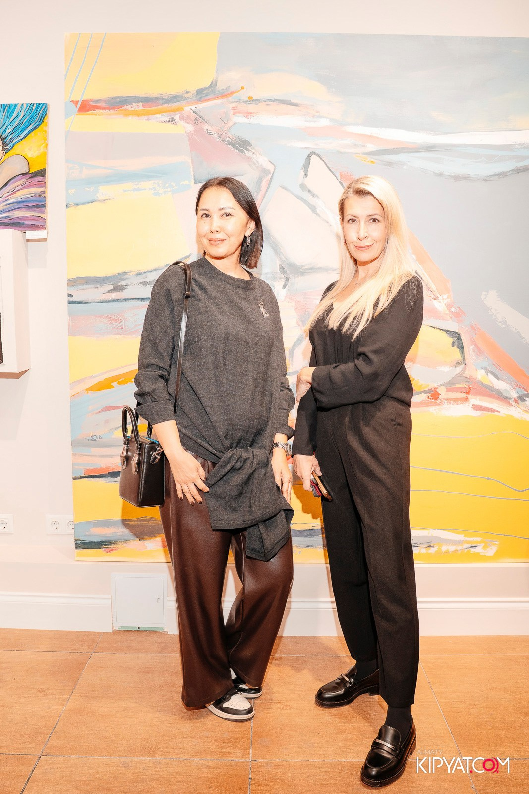 ОТКРЫТИЕ ХУДОЖЕСТВЕННОЙ ГАЛЕРЕИ ETNA ART LAB. КИПЯТКОМ АЛМАТЫ! Фотосъемка мероприятий в Алматы