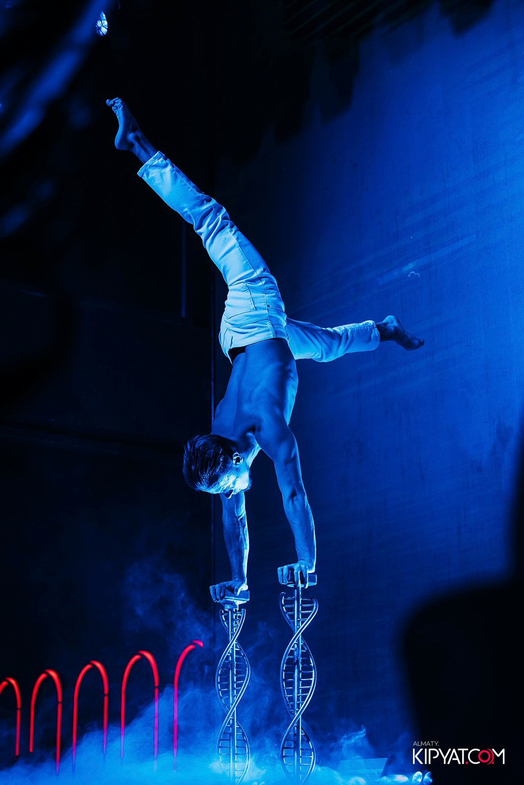 QUEEN. КИПЯТКОМ АЛМАТЫ!