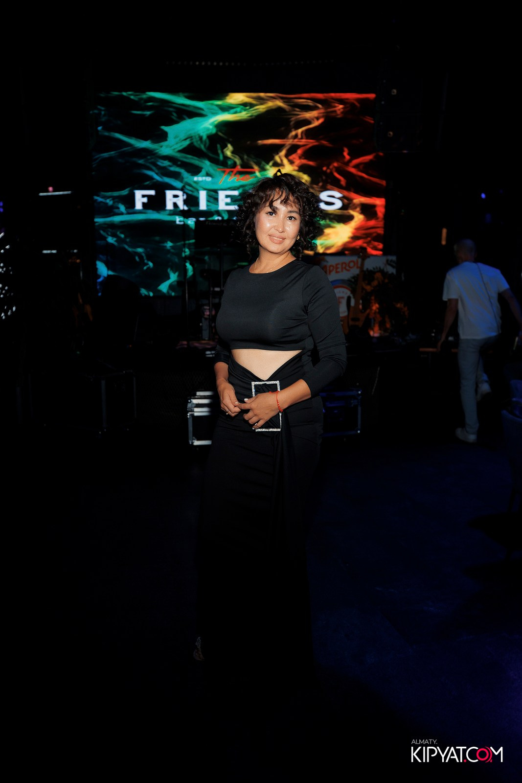 FRIENDS BAR & TERRACE. КИПЯТКОМ АЛМАТЫ!