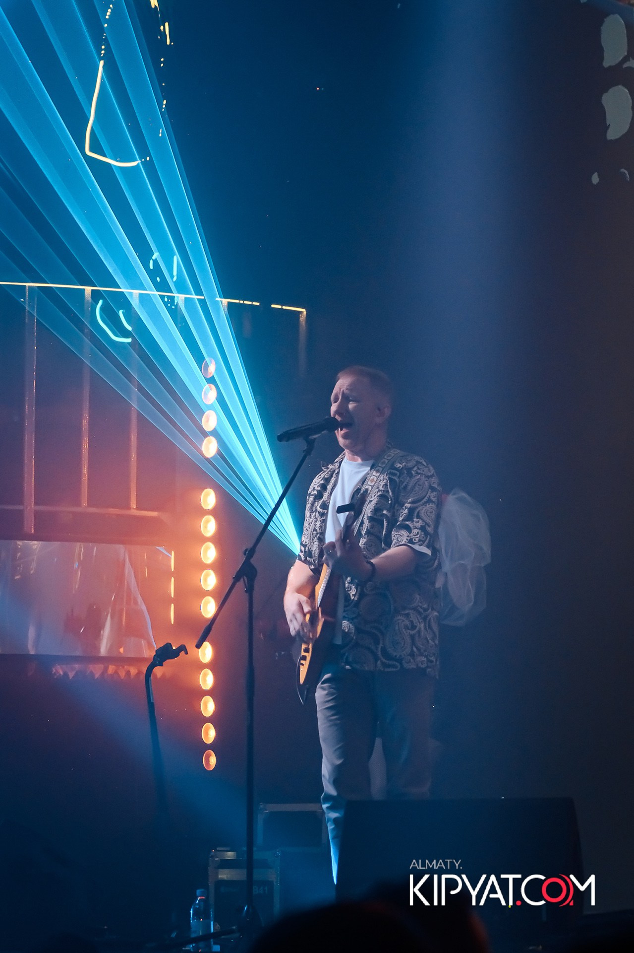 SANTA BARBARA ВЫСТУПЛЕНИЕ ГРУППЫ БРАТЬЯ ГРИММ. КИПЯТКОМ АЛМАТЫ!