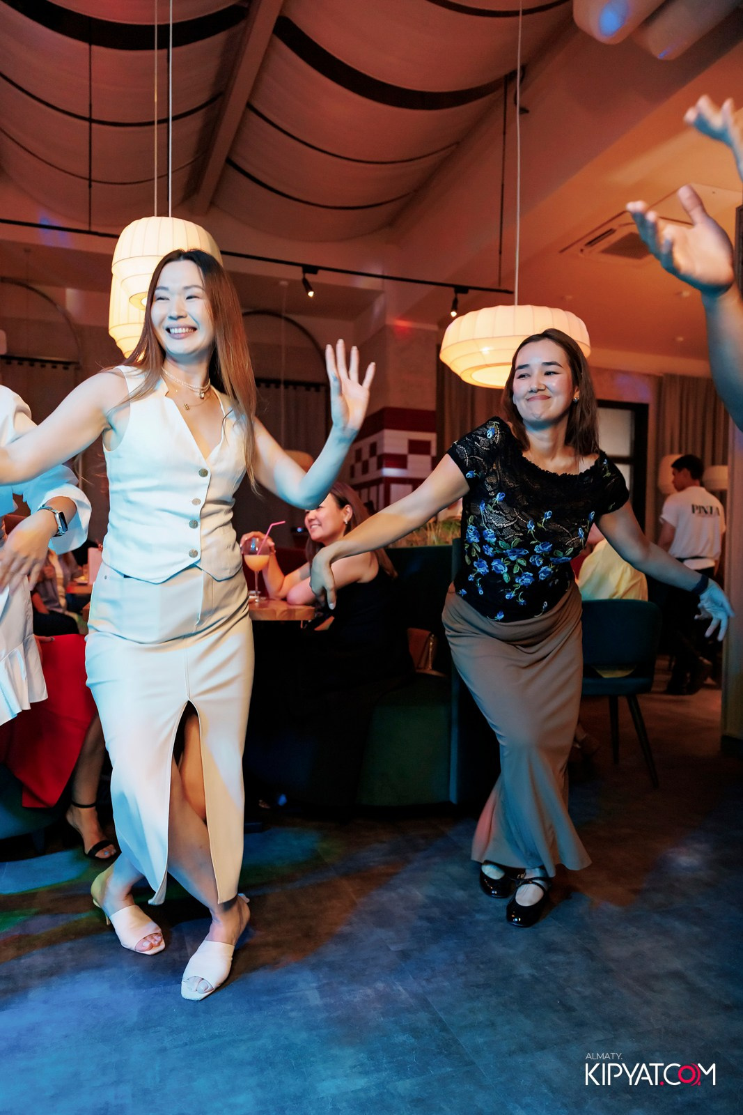 ALEM В PINTA НА ТУЛЕБАЕВА. КИПЯТКОМ АЛМАТЫ!