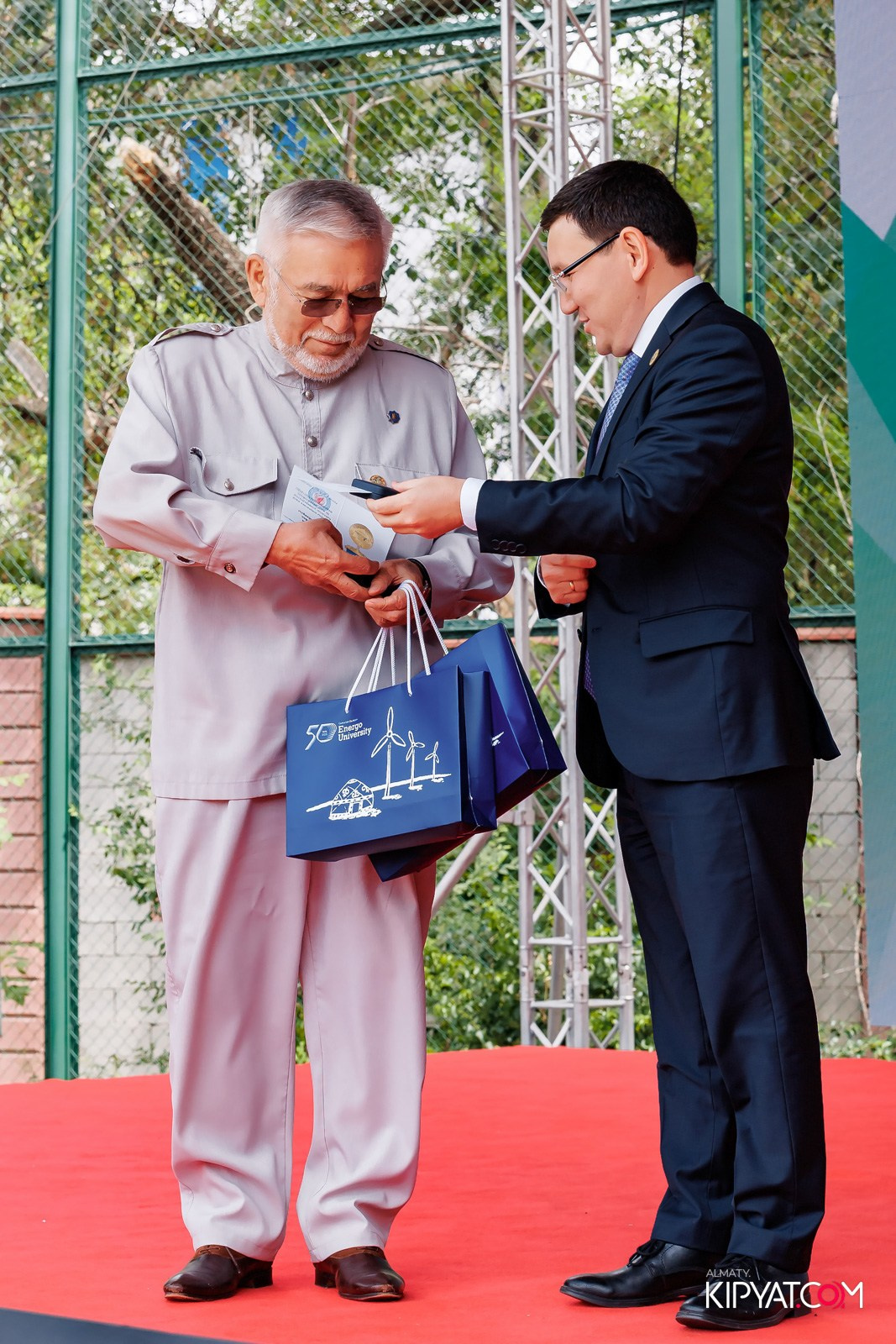 50 ЛЕТ — АЛМАТИНСКИЙ УНИВЕРСИТЕТ ЭНЕРГЕТИКИ И СВЯЗИ. КИПЯТКОМ АЛМАТЫ!