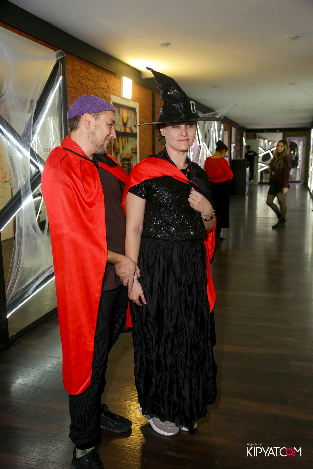 УХО И МЕДВЕДЬ НА САИНА. КИПЯТКОМ АЛМАТЫ!