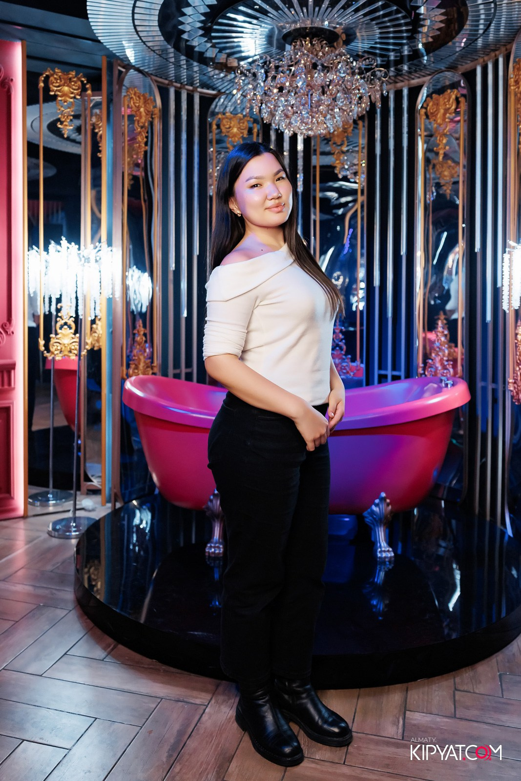 ЗАЯ, НА БИС. КИПЯТКОМ АЛМАТЫ!