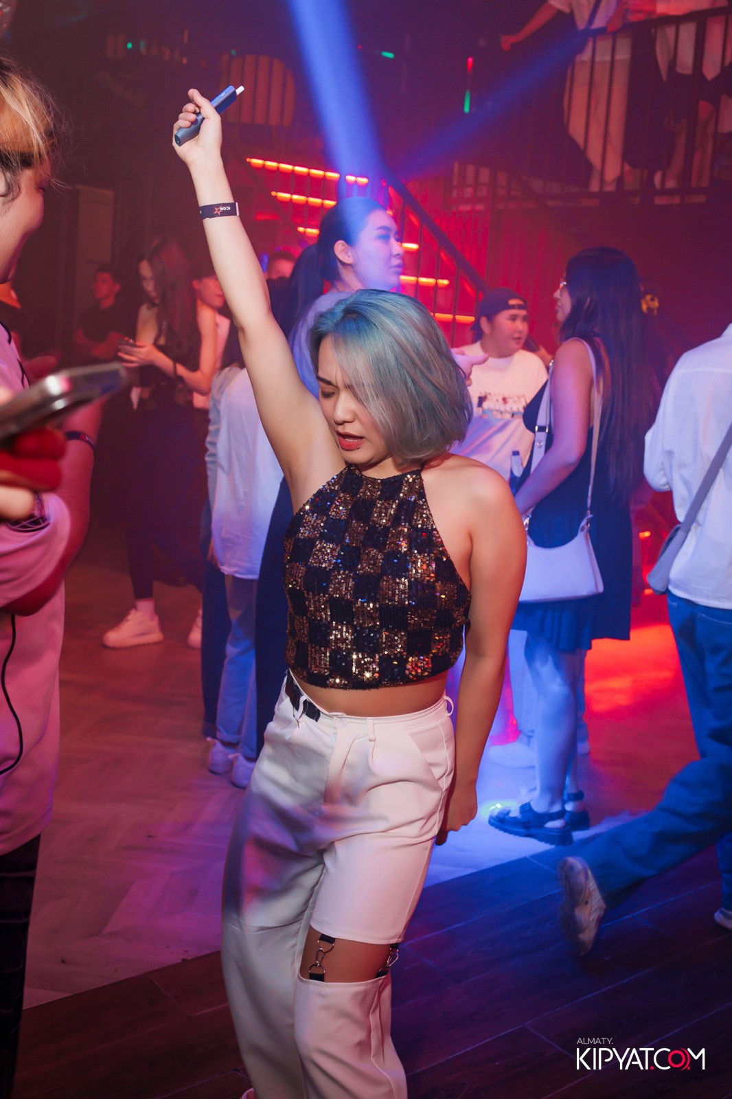 НОЧНОЙ КЛУБ ICON. КИПЯТКОМ АЛМАТЫ!