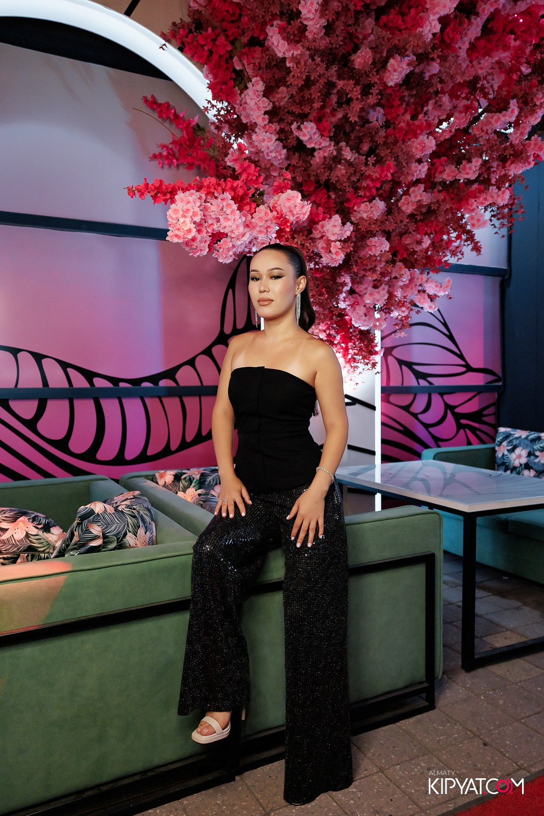 ЗАЯ, НА БИС. КИПЯТКОМ АЛМАТЫ!