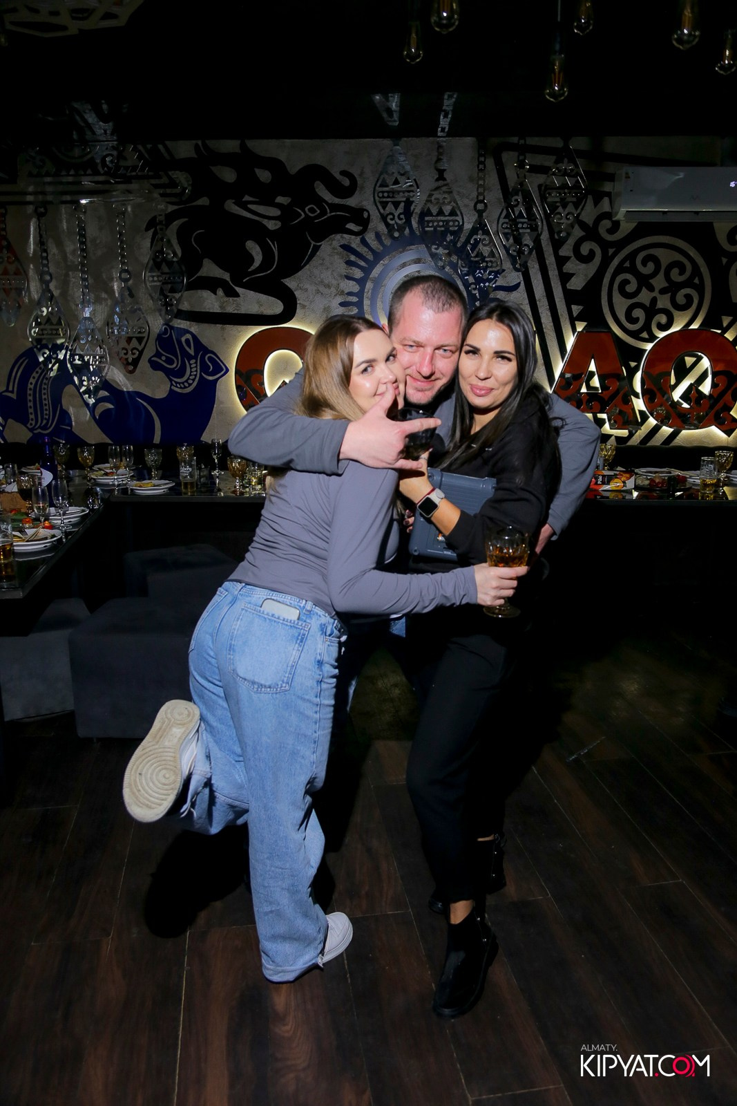 УХО И МЕДВЕДЬ НА САИНА. КИПЯТКОМ АЛМАТЫ!