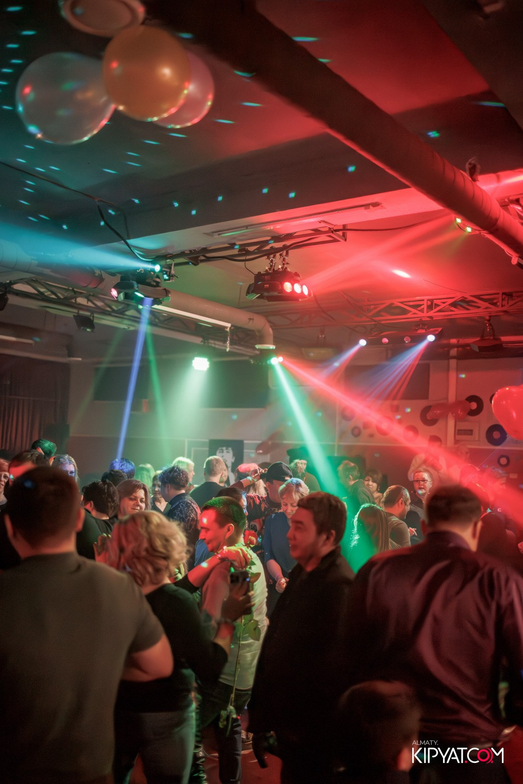 ПИОНЕРСКАЯ ПРАВДА. КИПЯТКОМ АЛМАТЫ!