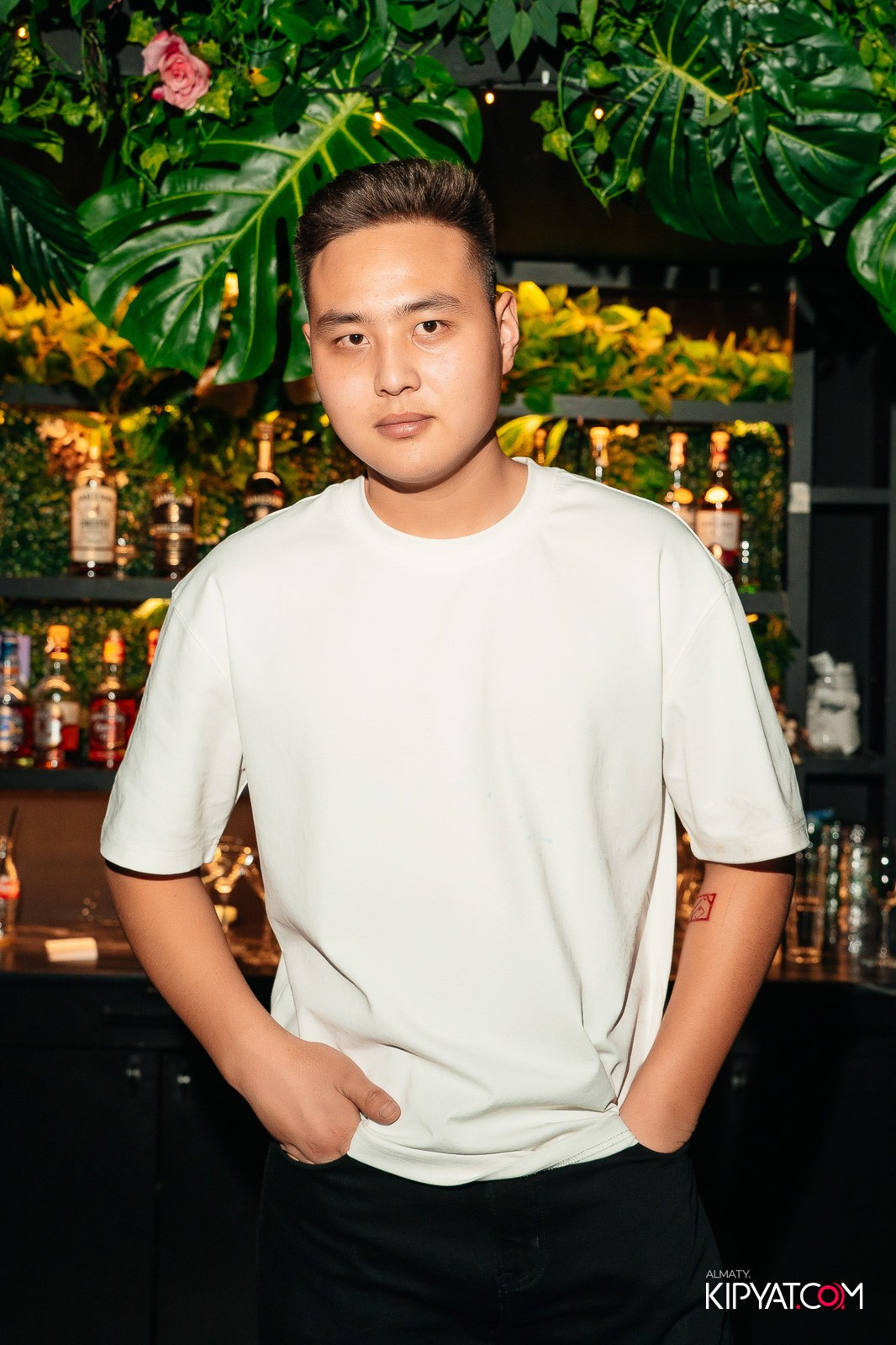 RETRO HIT. КИПЯТКОМ АЛМАТЫ!