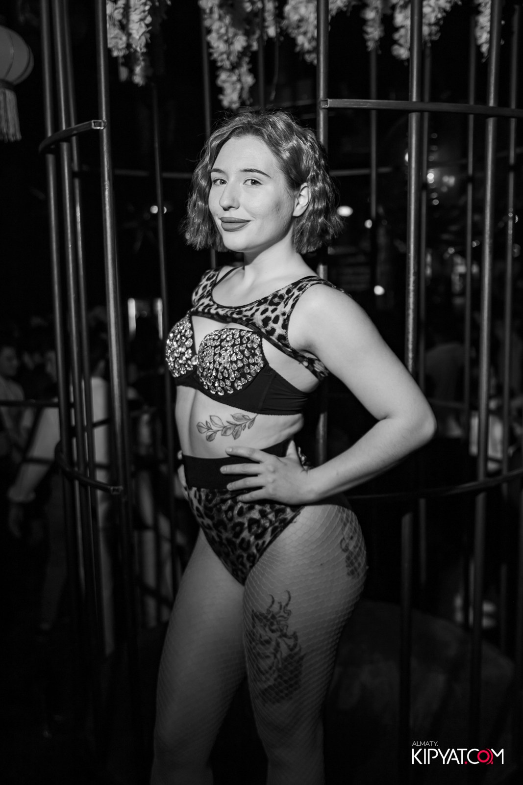 UYAT EMES BAR. КИПЯТКОМ АЛМАТЫ!