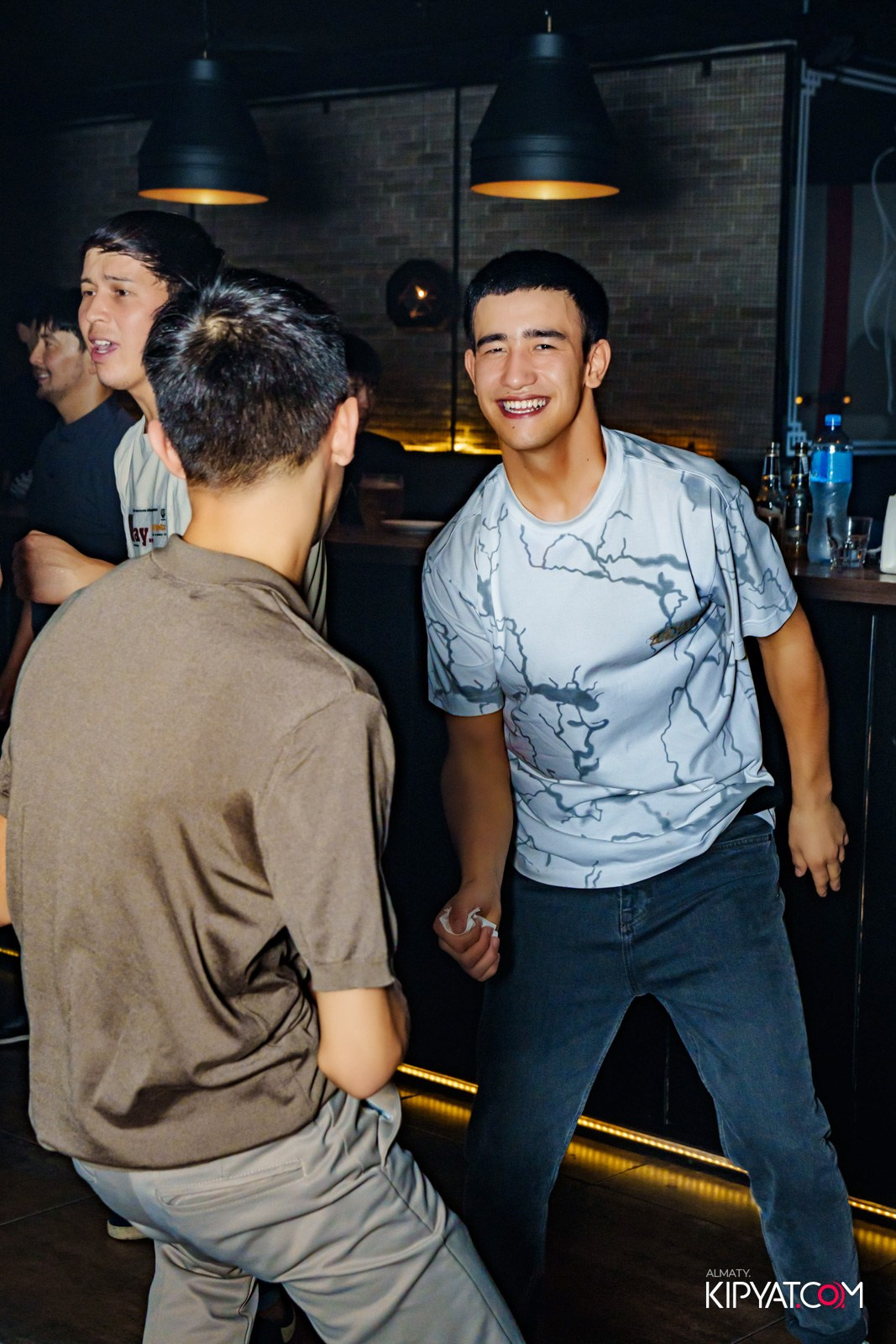 ARAGOSTA DISCO BAR. КИПЯТКОМ АЛМАТЫ!