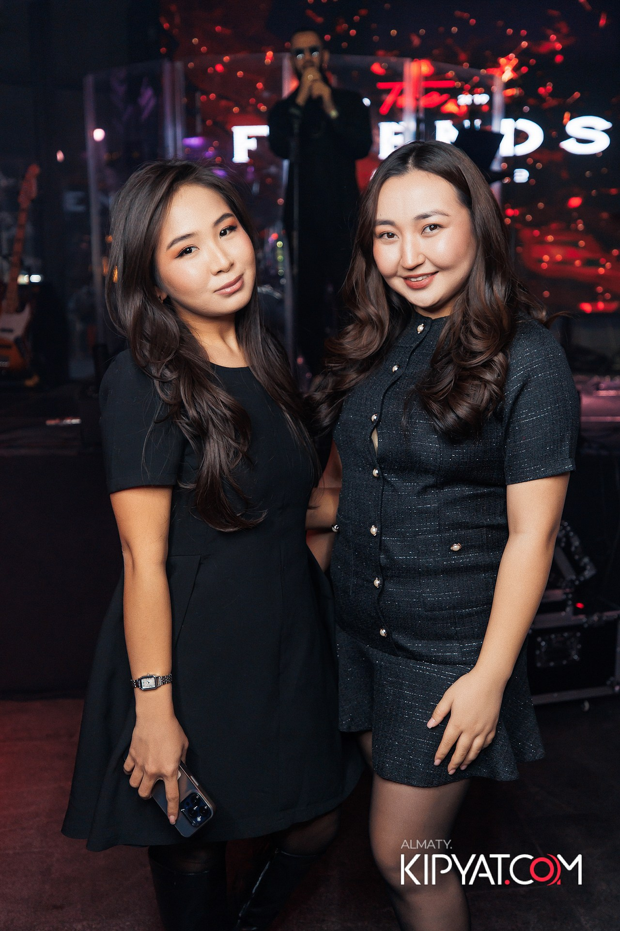 FRIENDS TERRACE & BAR. КИПЯТКОМ АЛМАТЫ!