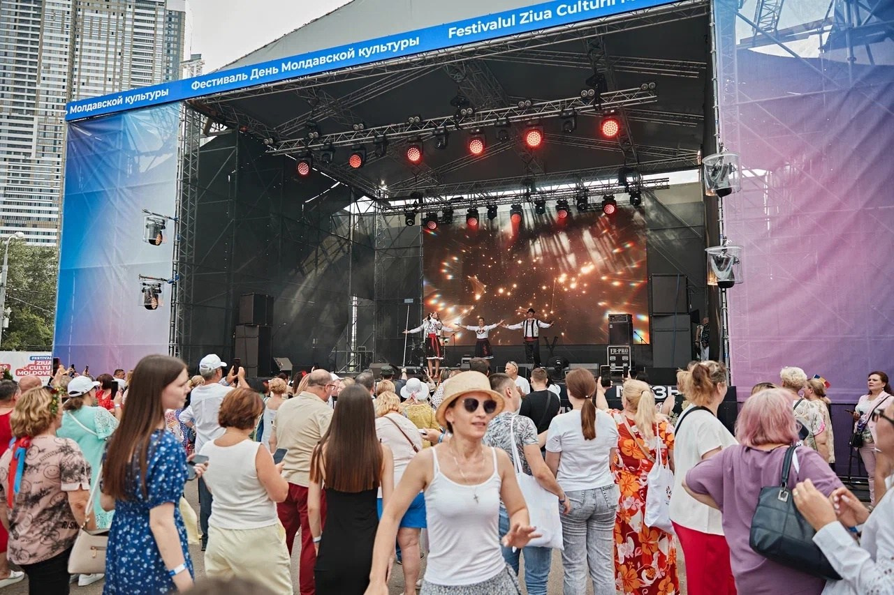 Фестиваль «ДЕНЬ МОЛДАВСКОЙ КУЛЬТУРЫ». Евгений Тюнин. Режиссура событий в Москве и по России