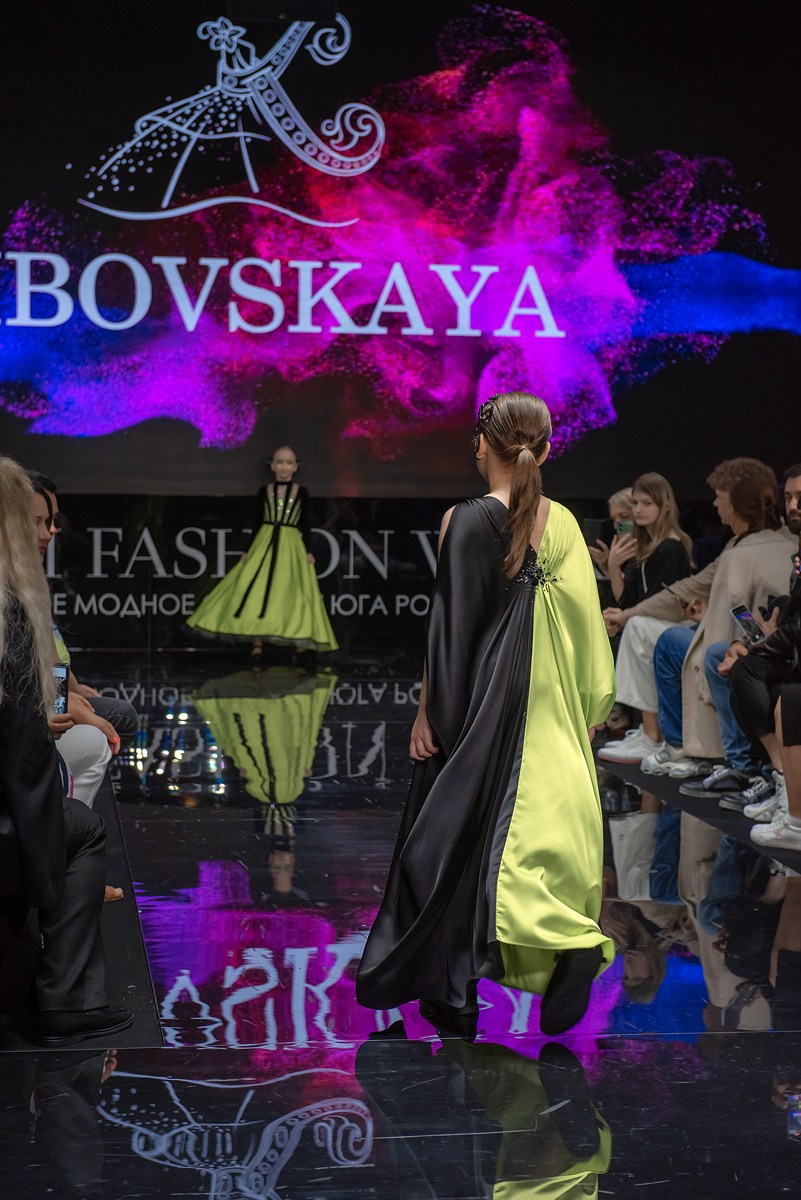 SochiFashionWeek2024 дизайнер Кибовская. Семейный и коммерческий фотограф в Сочи Александр Бодунов