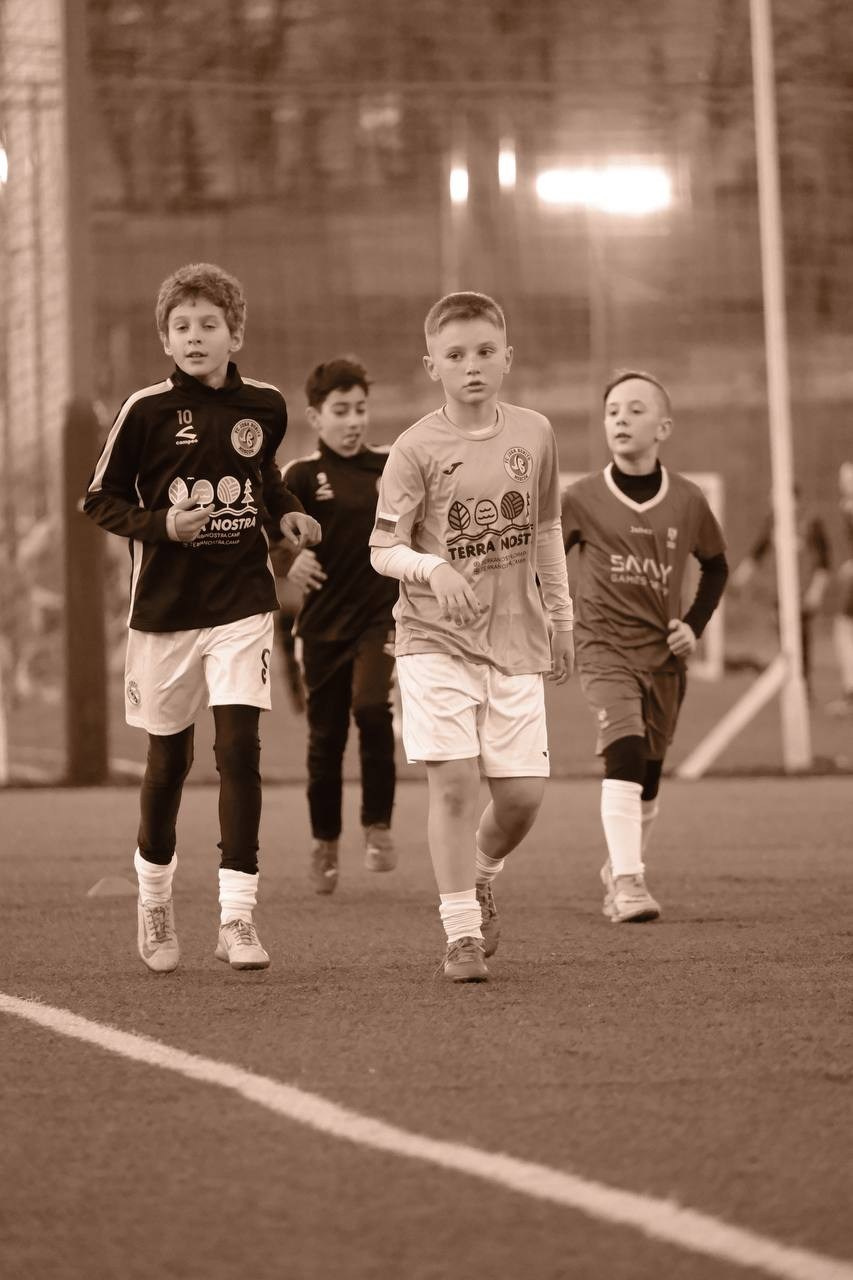 Футбол фотосъемка футбола спортивный фотограф в Москве. Фотограф и художник в Москве Евгения Нюнина