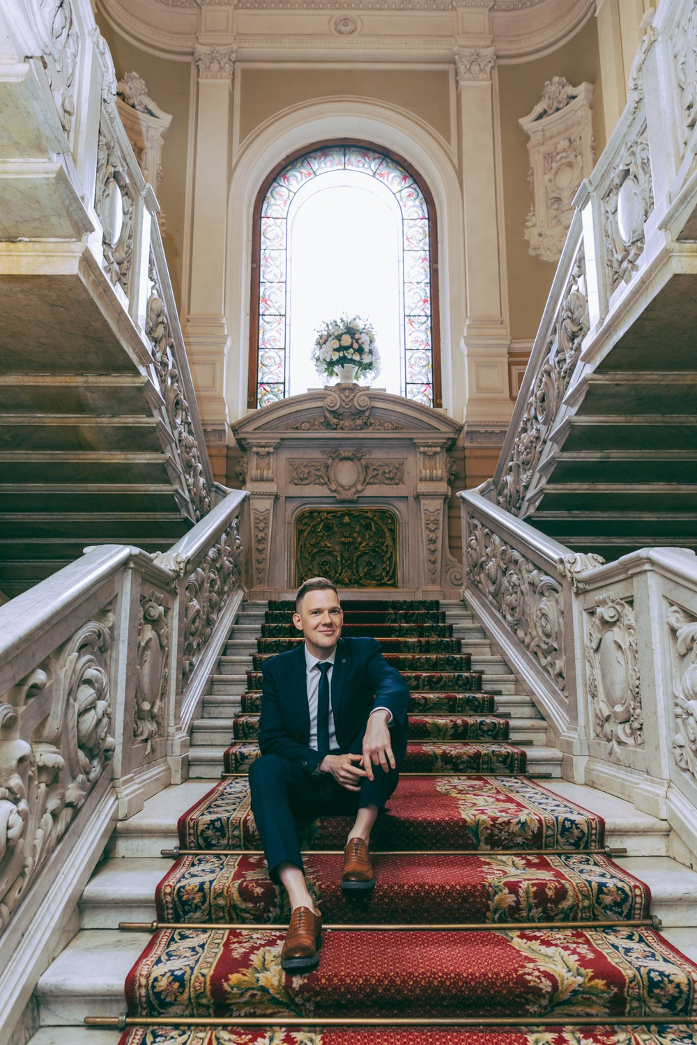 свадебное платье в спб, найти свадебный салон, букет для невесты, хороший ведущий на свадьбу, костюм для жениха, платье для невесты,  подшить свадебное платье, ателье свадебное, фотограф на свадьбу, выпуск, праздник, венчание