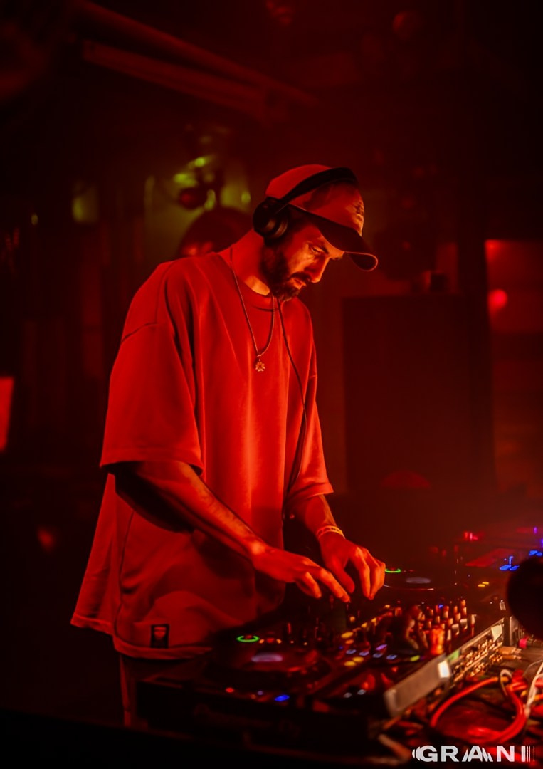 GRANI в клубе ARMA. Репортажный фотограф в Москве