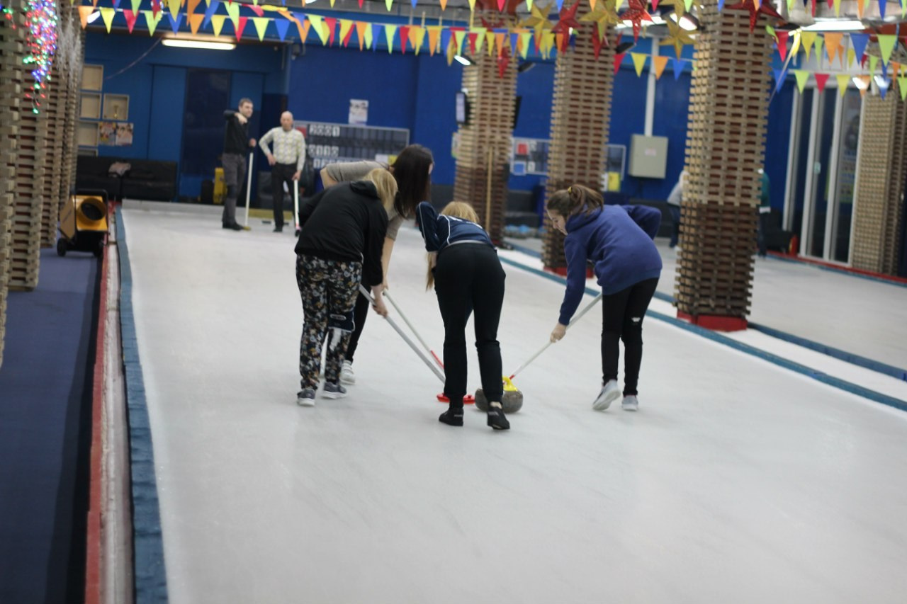 Кёрлинг | 10.04.2016. Галерея Фантим