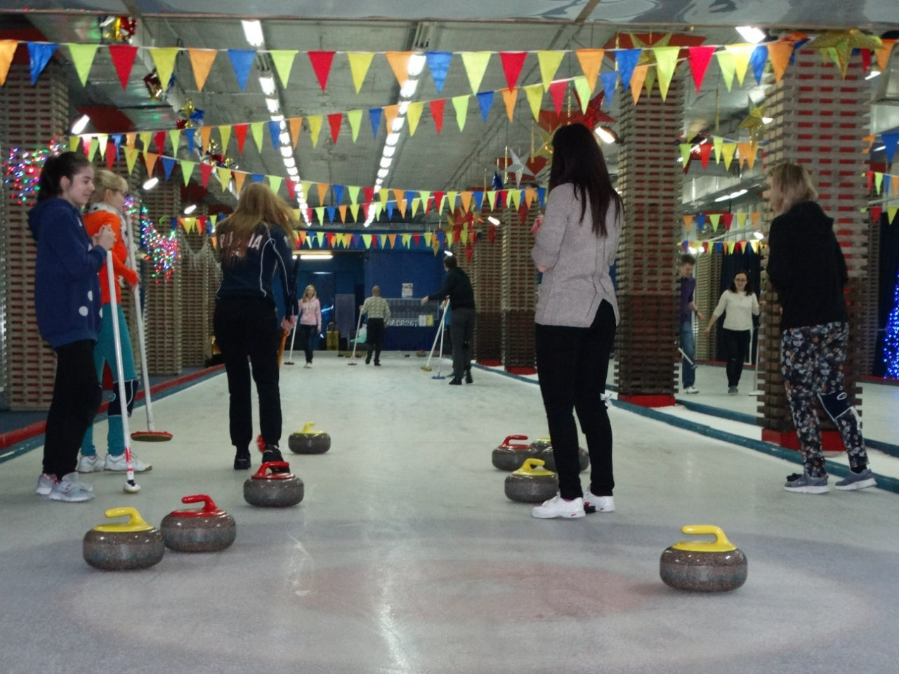 Кёрлинг | 10.04.2016. Галерея Фантим
