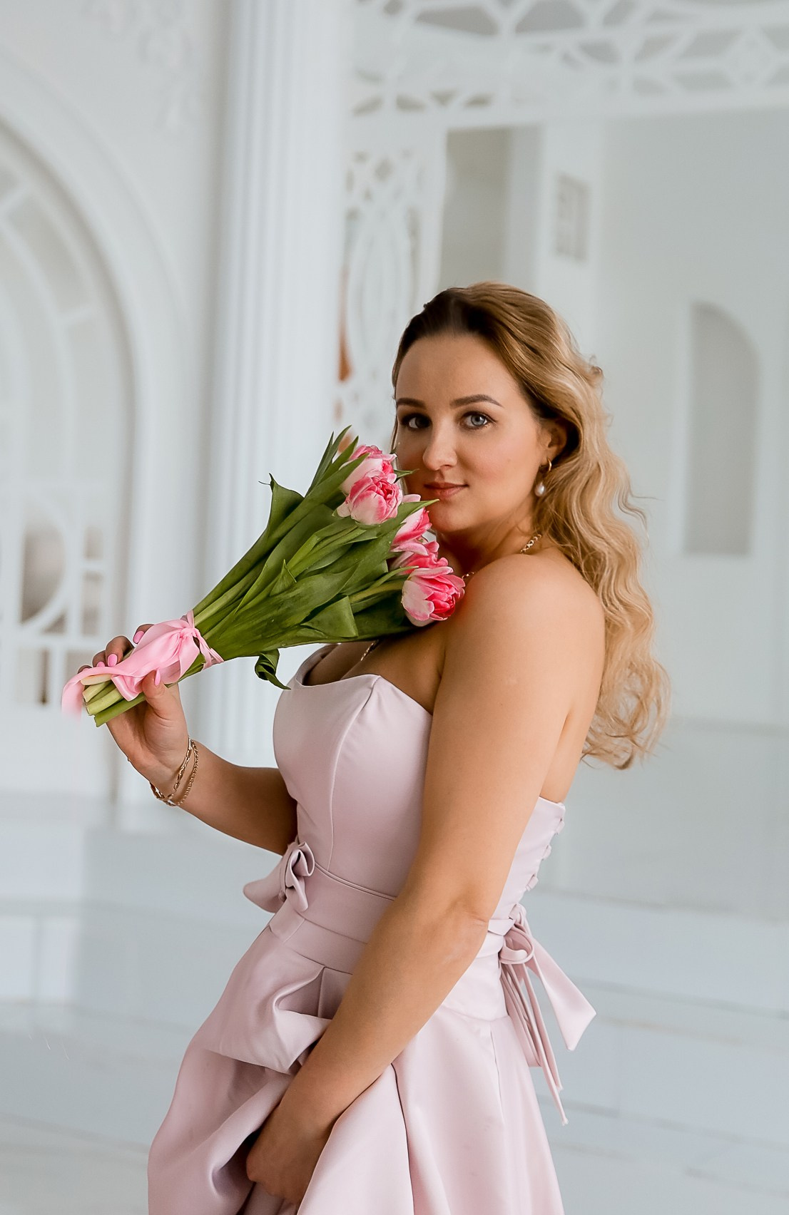 НАТАША В ТЮЛЬПАНАХ. Фотограф в Москве Ольга Колесникова