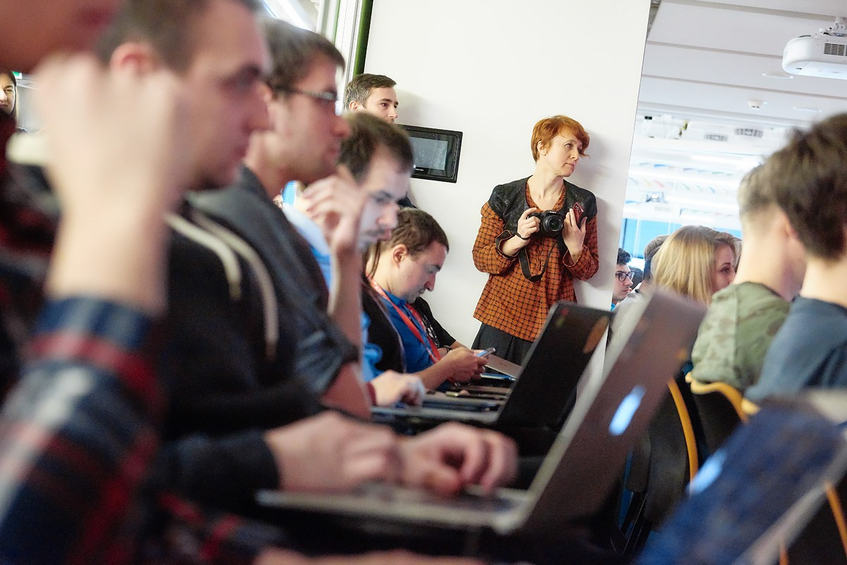 Нейромонах Феофан в Avito. Репортажный фотограф в Москве Вадим Францев