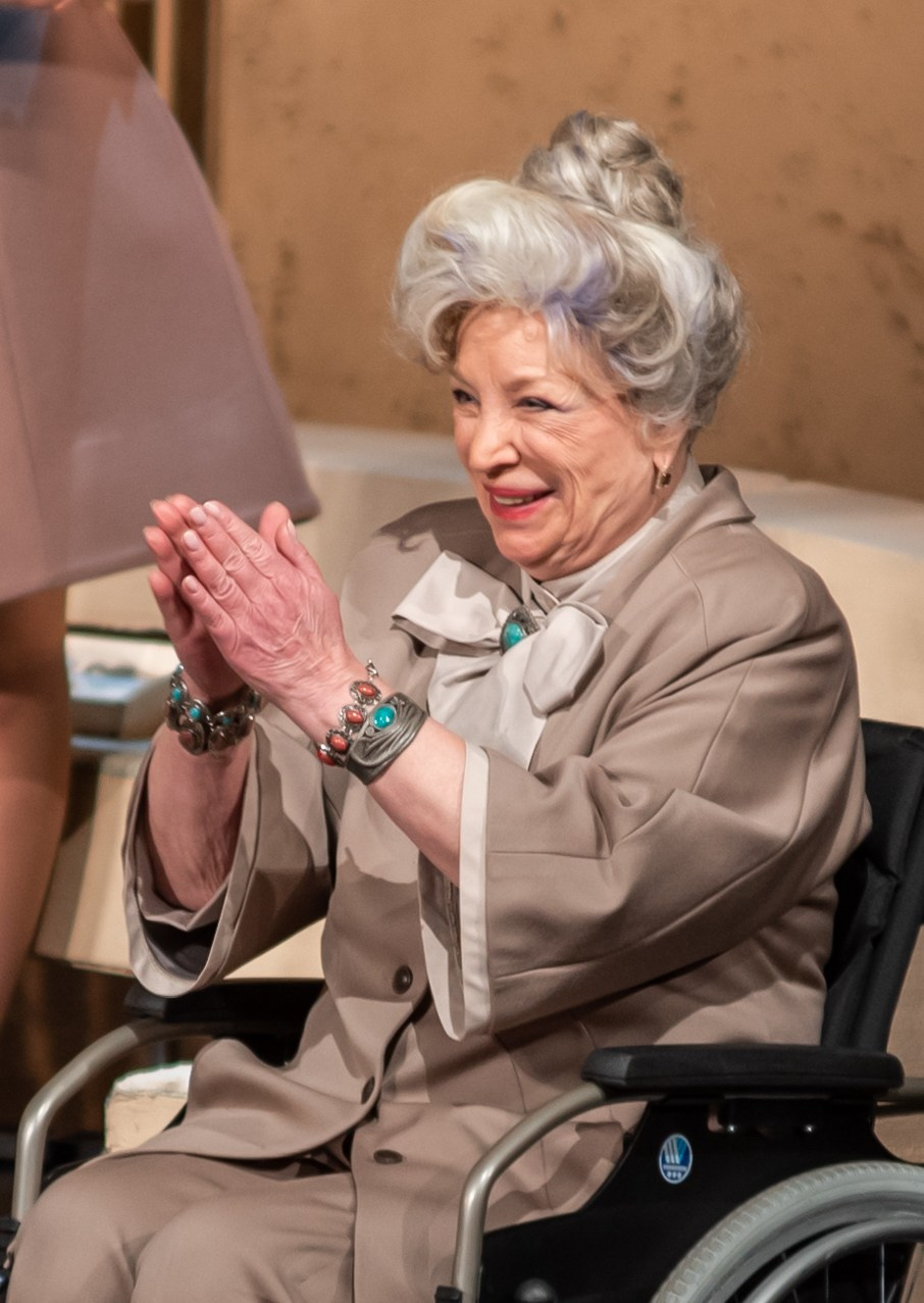 8 любящих женщин | Театр им. Моссовета