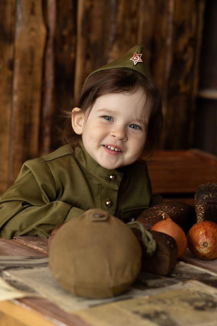 День победы «Аты-Баты». Фотограф в Омске