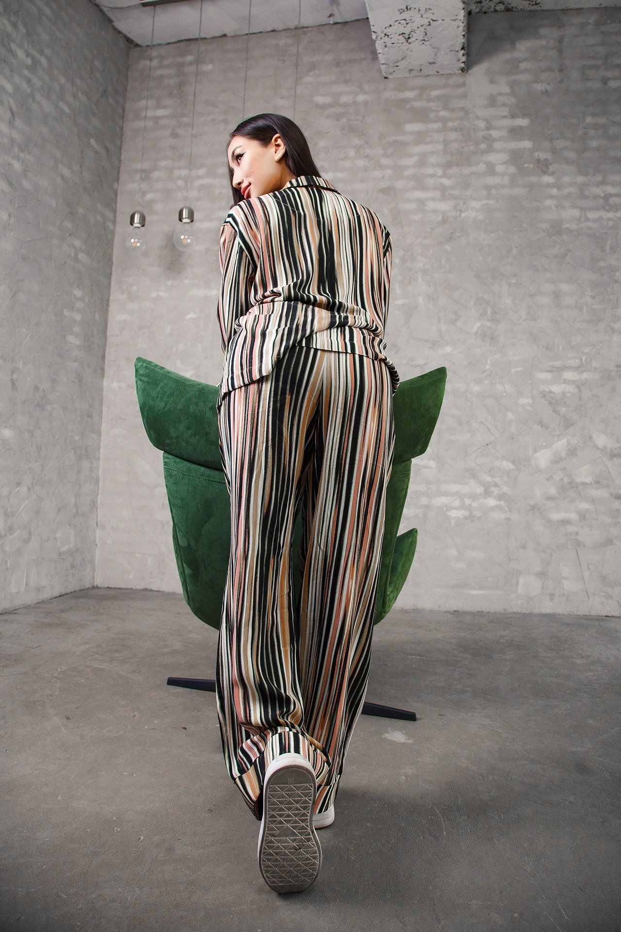 Реклама женской одежды. Натан Супервайзер по Продакшену