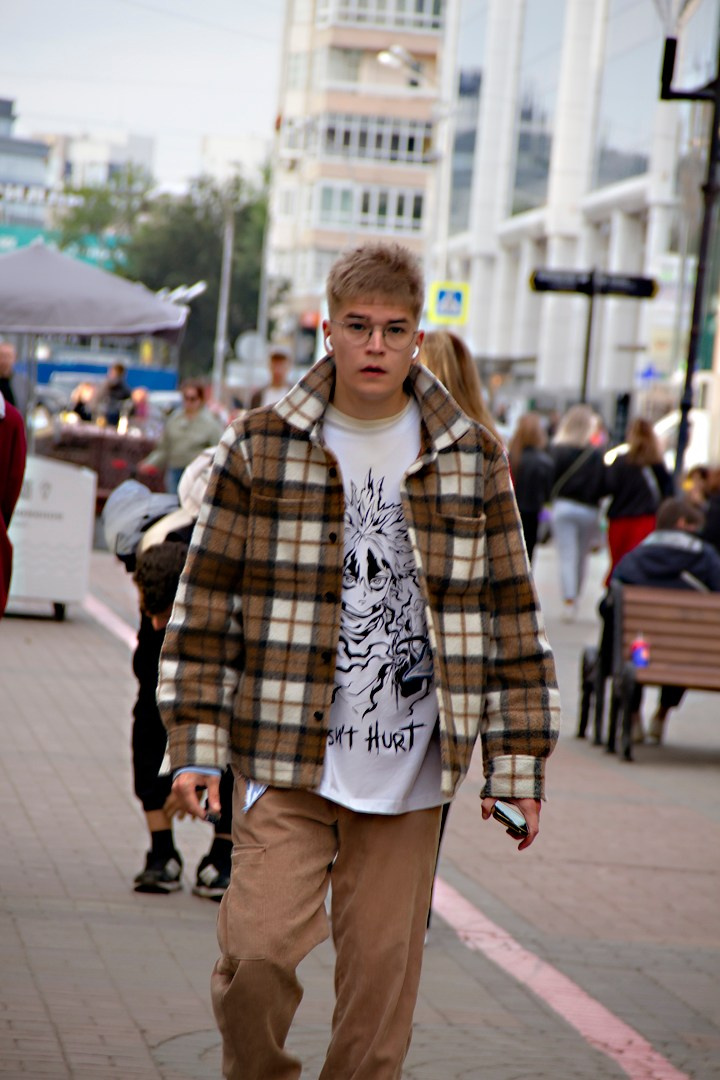 Стрит съемка на ул. Вайнера. Фотограф Екатеринбург Екатерина Красноперова