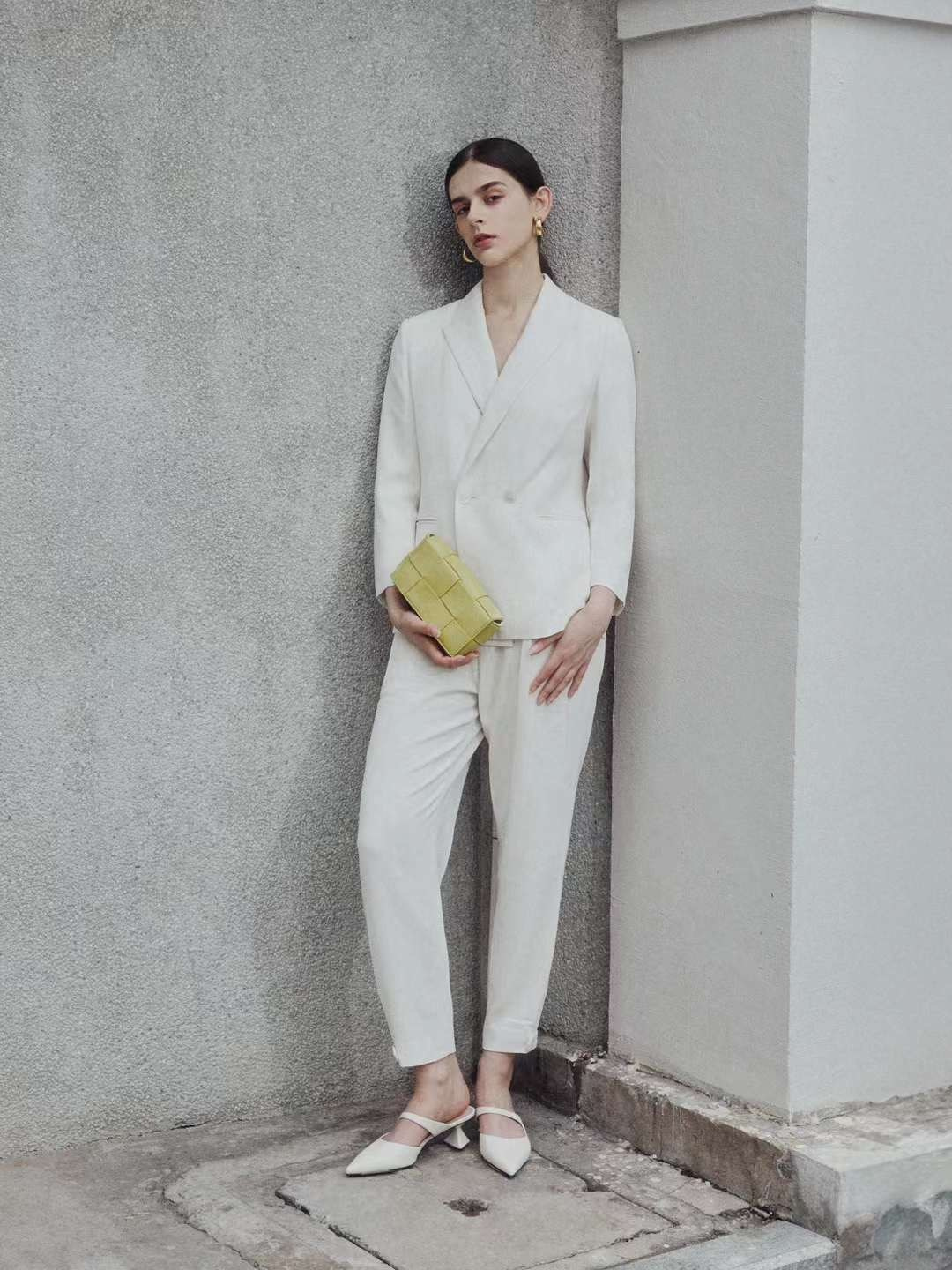 Roya. Axis model management
