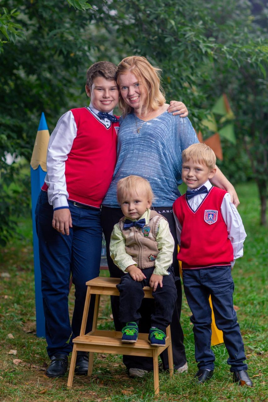 Фотопроект и фотодень для школьников и классов с декорациями. Выпускной альбом Новосибирск