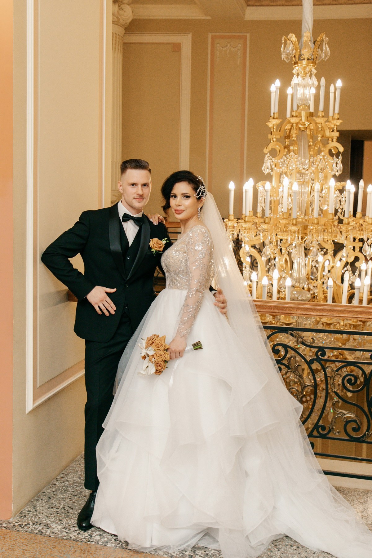 провести свадьбу в спб, какой торт выбрать на свадьбу, где заказать банкетный зал питер, лофт для проведения свадьбы какой, посоветуйте фотографа, посоветуйте визажиста, свадебный букет где купить спб санкт петербург