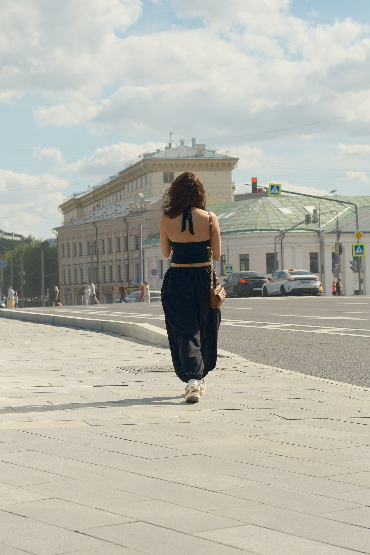 Улица, люди, жизнь…