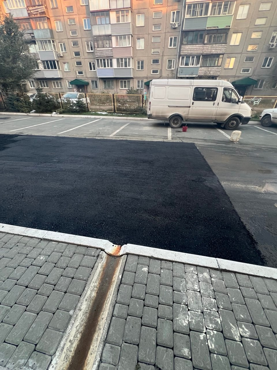 Асфальтирование дорог и частичное восстановление