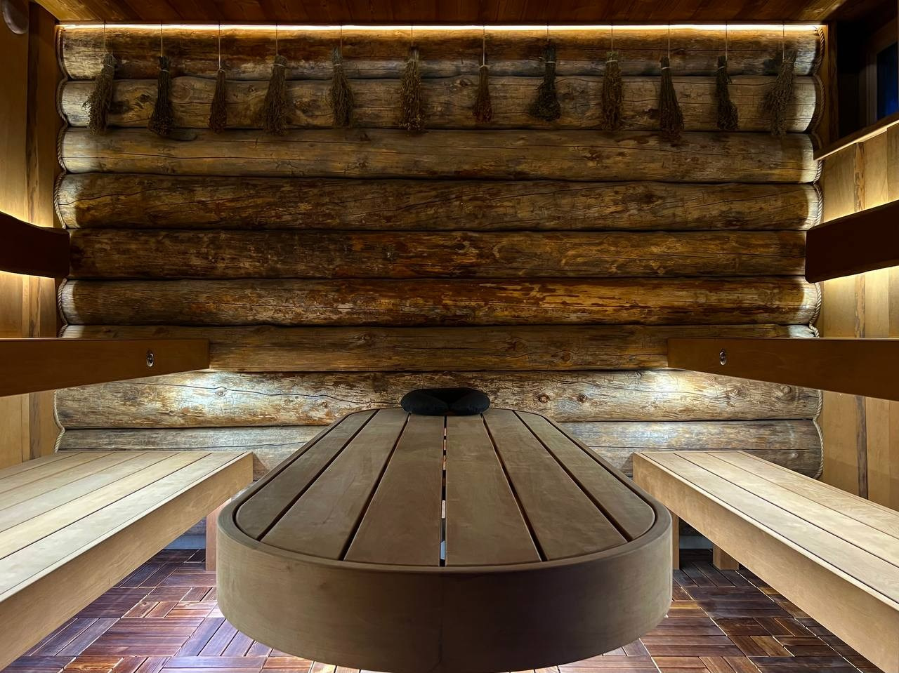 Парная в Газпроме: от уникального проекта и смелого сочетания несочетаемого — до точного расчёта каждого узла и скрупулёзной реализации. SaunaTopMasters