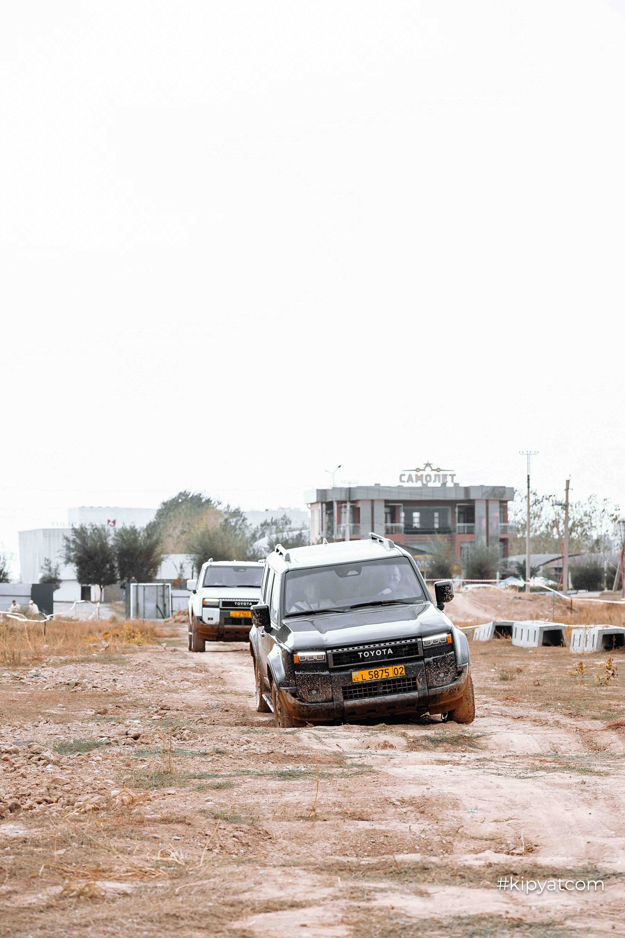 Test Drive TOYOTA CAMRY 80