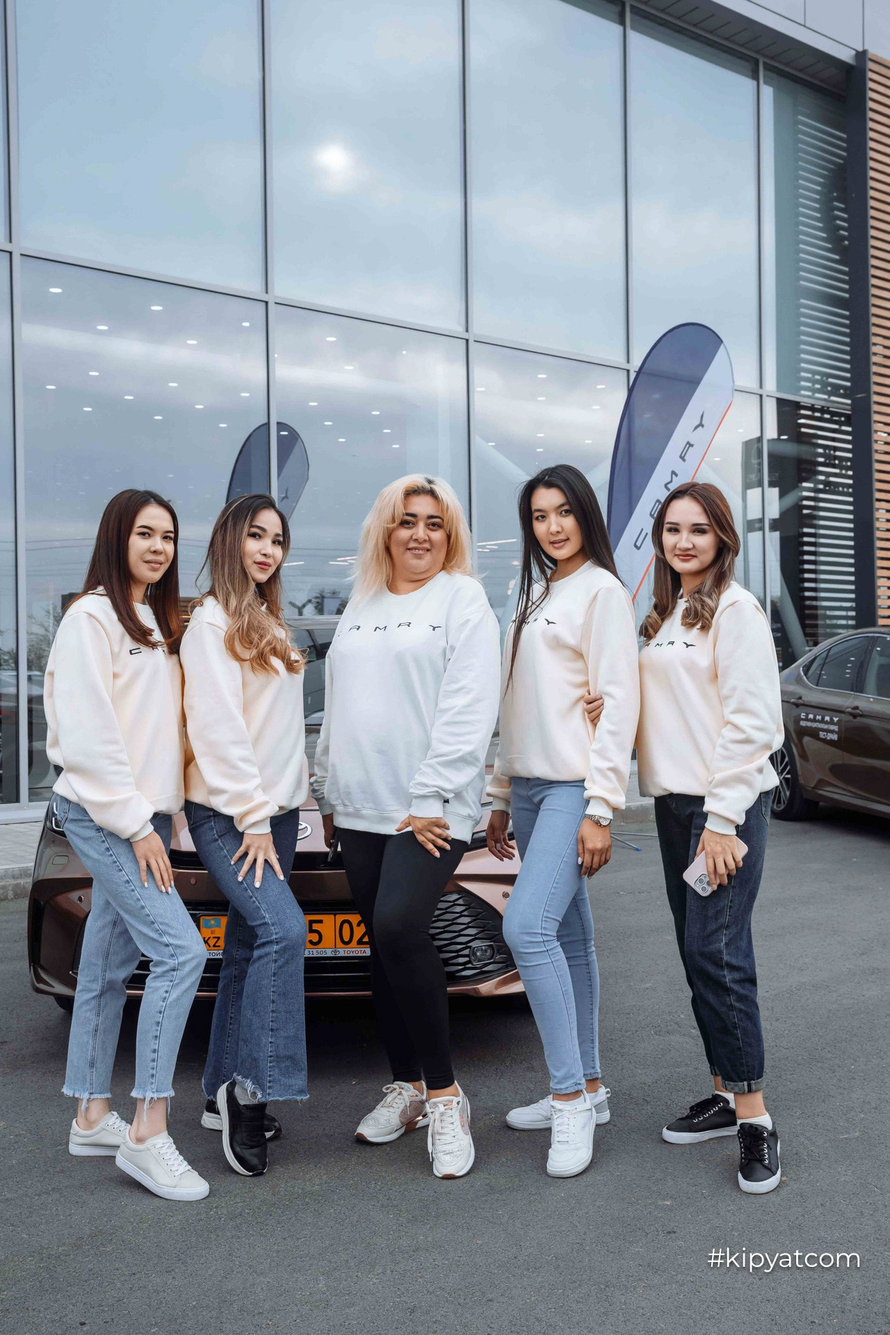 Test Drive TOYOTA CAMRY 80