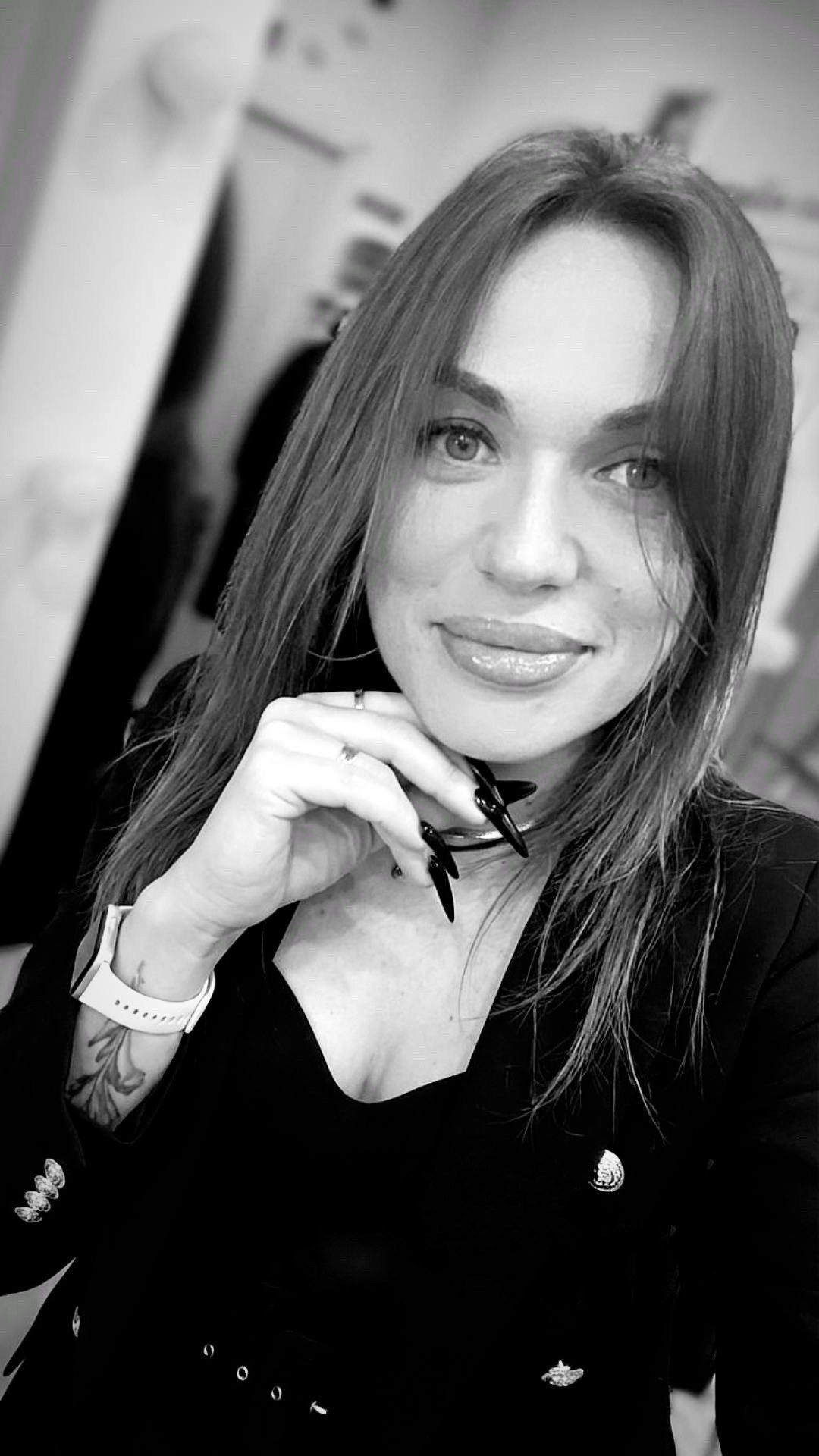 𝐋𝐎𝐑𝐀 𝐊𝐑𝐀𝐒𝐀 𝐍𝐀𝐈𝐋𝐒