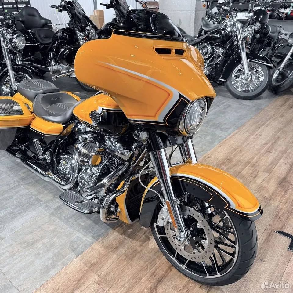 2022 CVO Street Glidе Limitеd Еdition 117 Hightail Yellow Pearl / Black Hole. Hello Davidson, Москва. Только хорошие мотоциклы…
